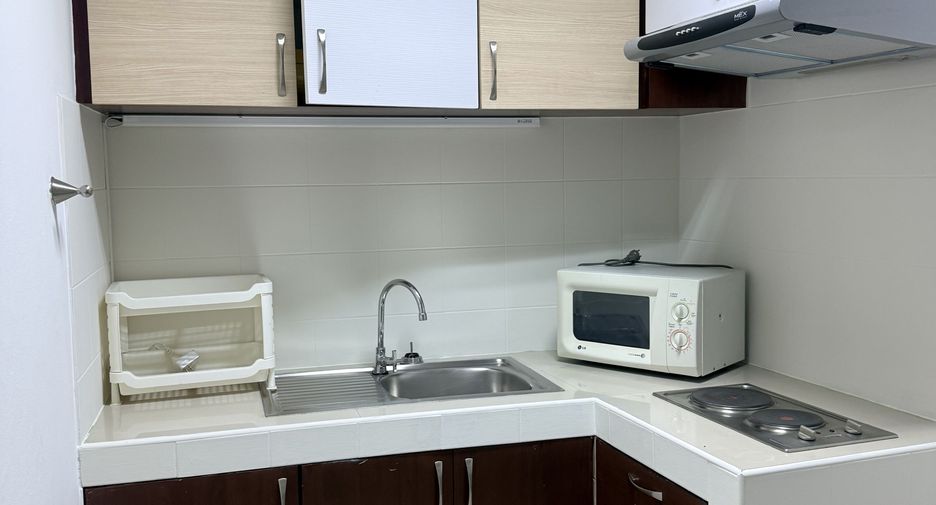 For rent 1 bed apartment in Khlong Toei, Bangkok