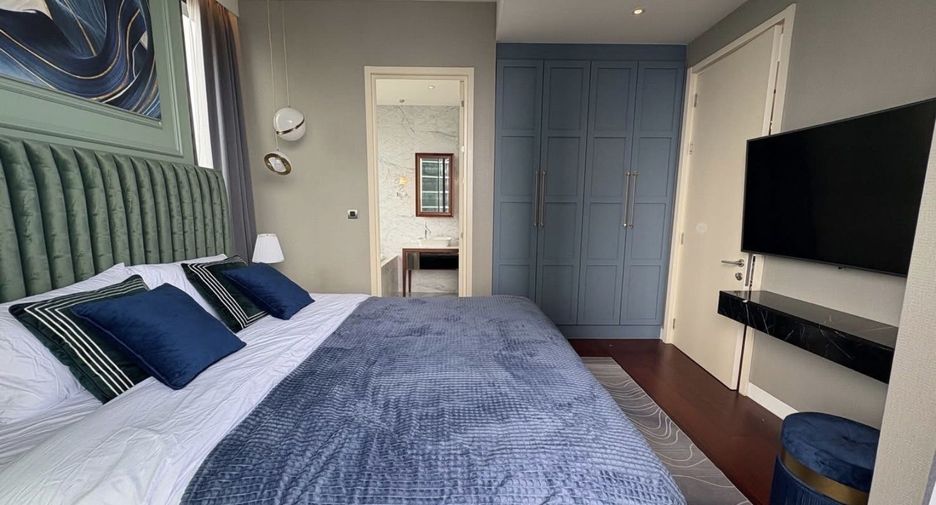 For rent 2 bedrooms condo in Watthana, Bangkok