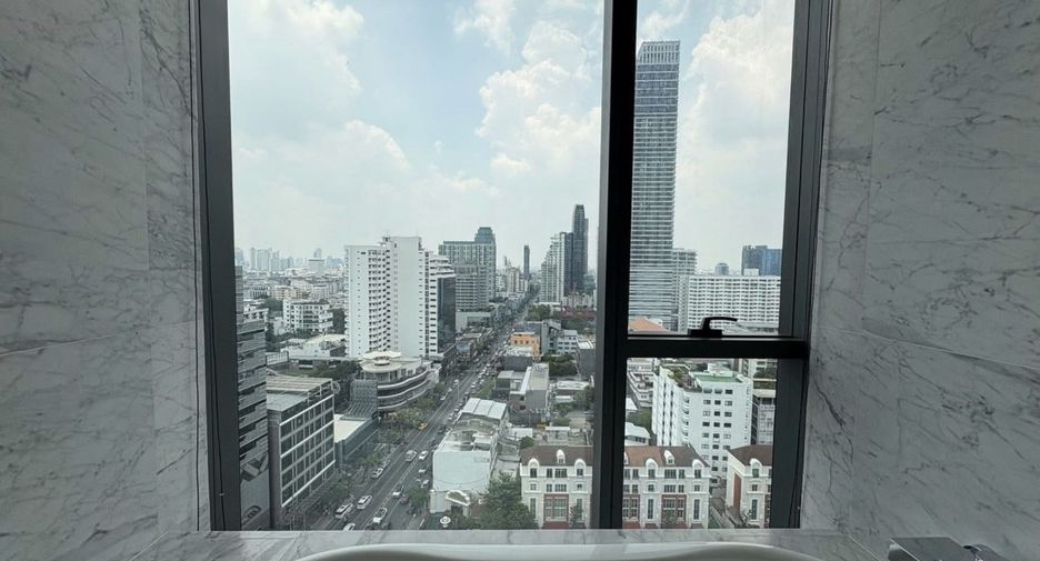 For rent 2 bedrooms condo in Watthana, Bangkok
