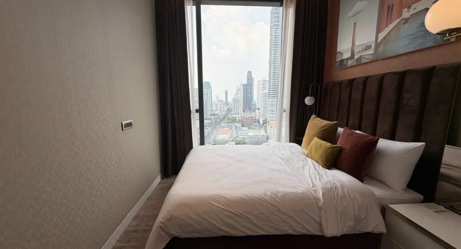 For rent 2 bedrooms condo in Watthana, Bangkok