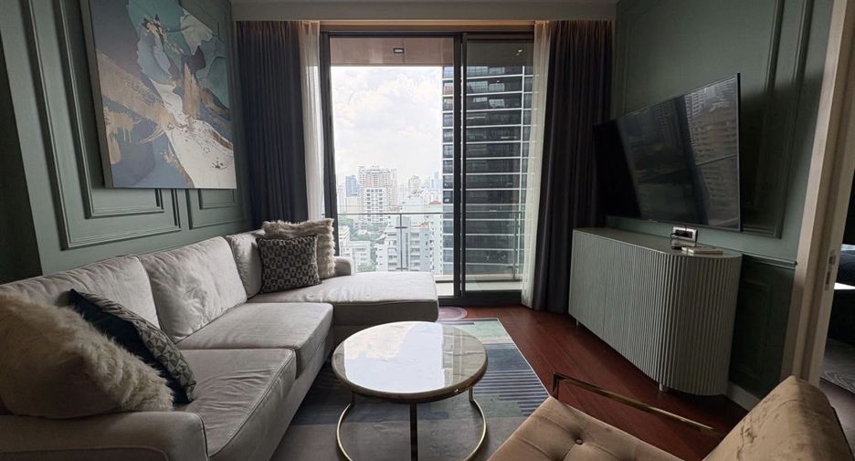 For rent 2 bedrooms condo in Watthana, Bangkok