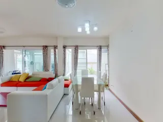 For sale 4 bedrooms house in Hang Dong, Chiang Mai