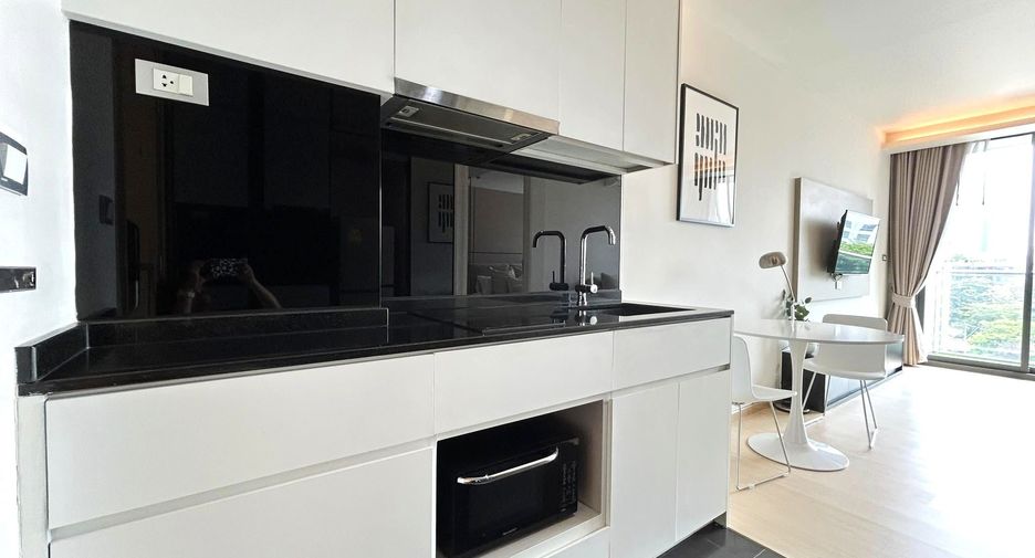 For rent 1 Beds condo in Watthana, Bangkok