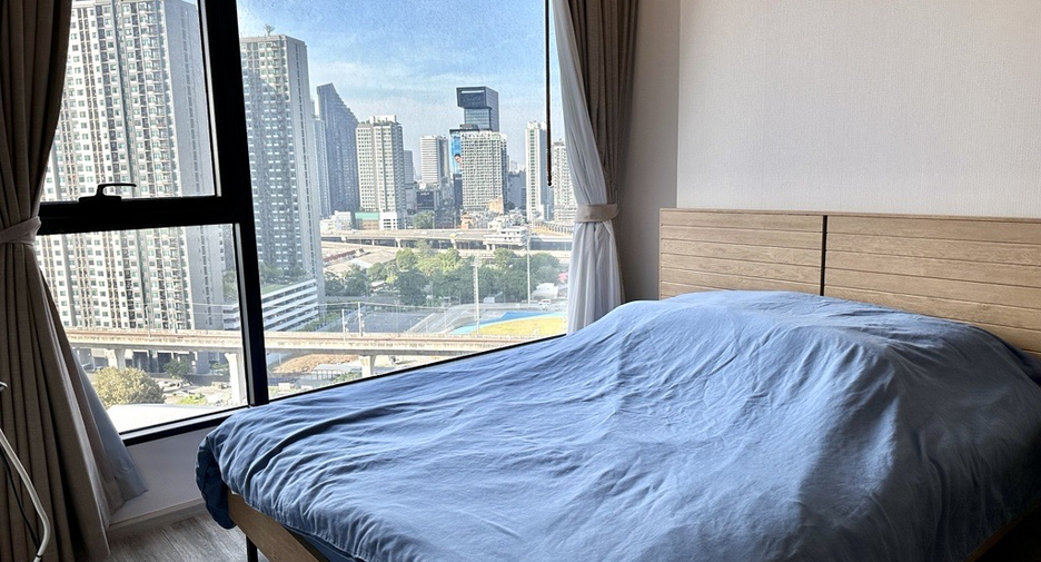 For rent 2 bedrooms condo in Watthana, Bangkok