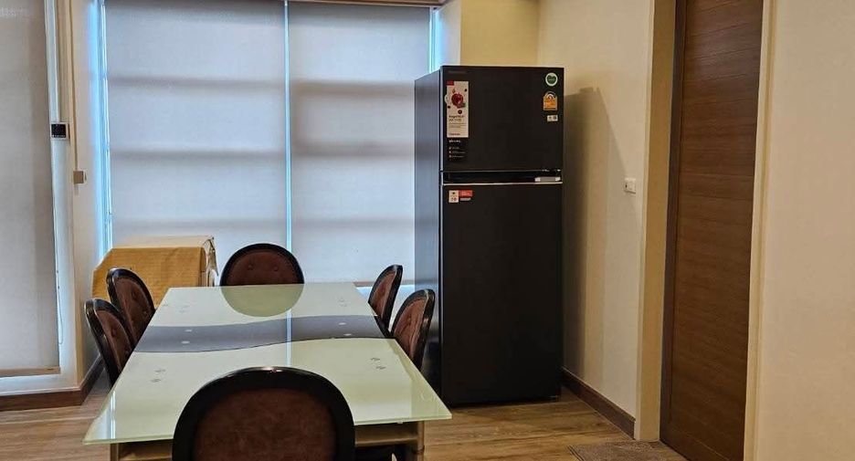 For rent 3 bedrooms condo in Ratchathewi, Bangkok