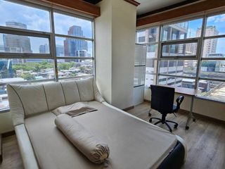 For rent 3 bedrooms condo in Ratchathewi, Bangkok
