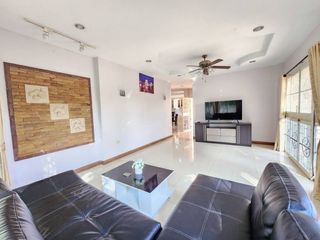 For rent 4 bedrooms house in Doi Saket, Chiang Mai