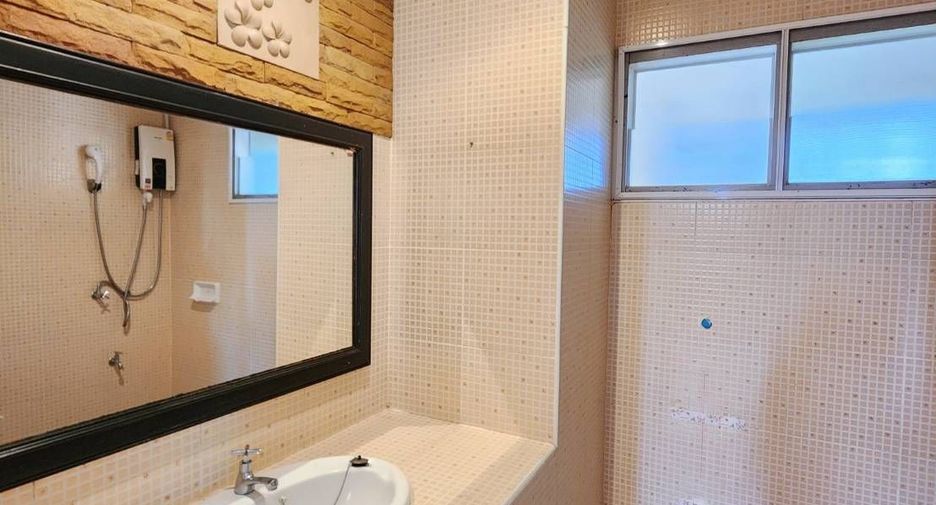 For rent 4 bedrooms house in Doi Saket, Chiang Mai