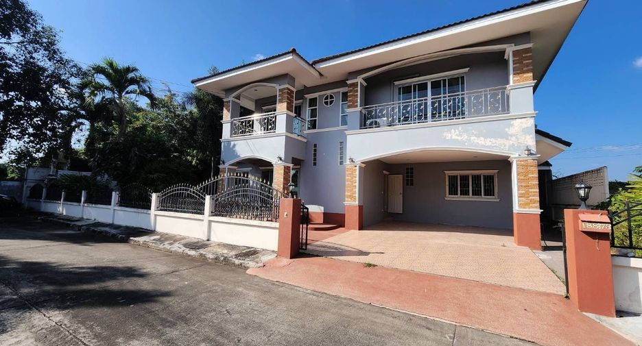 For rent 4 bedrooms house in Doi Saket, Chiang Mai
