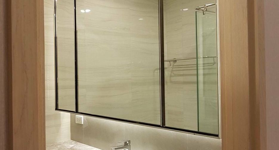 For sale 1 bed condo in Pathum Wan, Bangkok