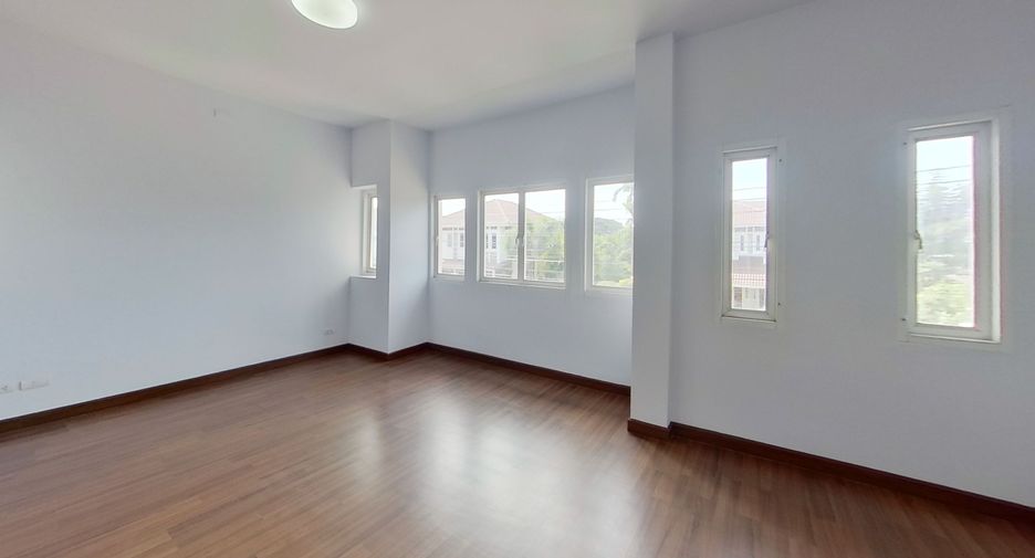 For sale 3 bedrooms house in Doi Saket, Chiang Mai