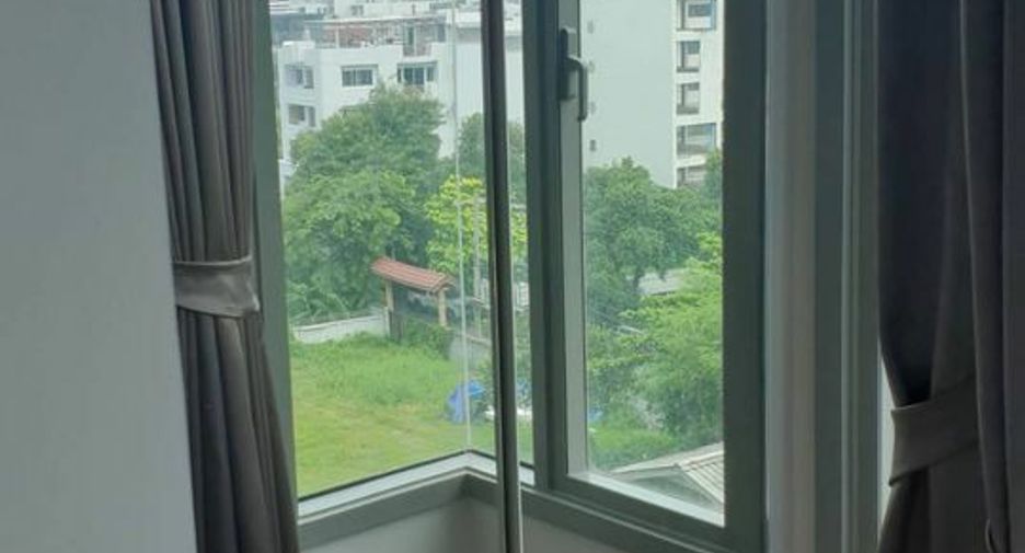For rent 1 bed condo in Watthana, Bangkok