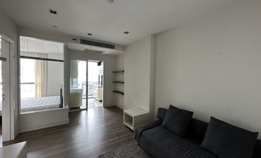 For sale 1 Beds condo in Phra Khanong, Bangkok