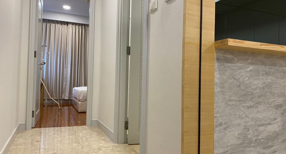 À louer 2 chambres condo à Watthana, Bangkok