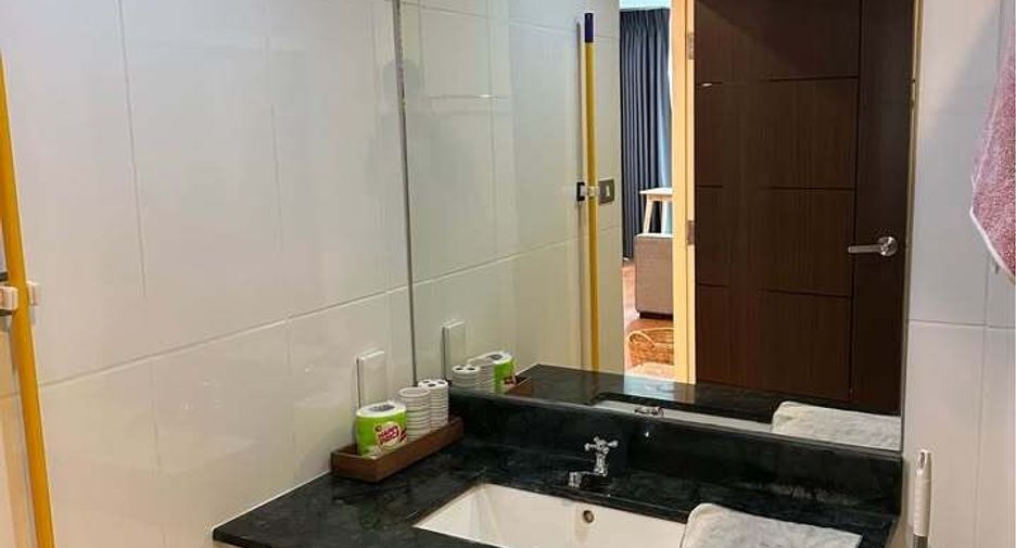 For rent 1 bed condo in Khlong San, Bangkok