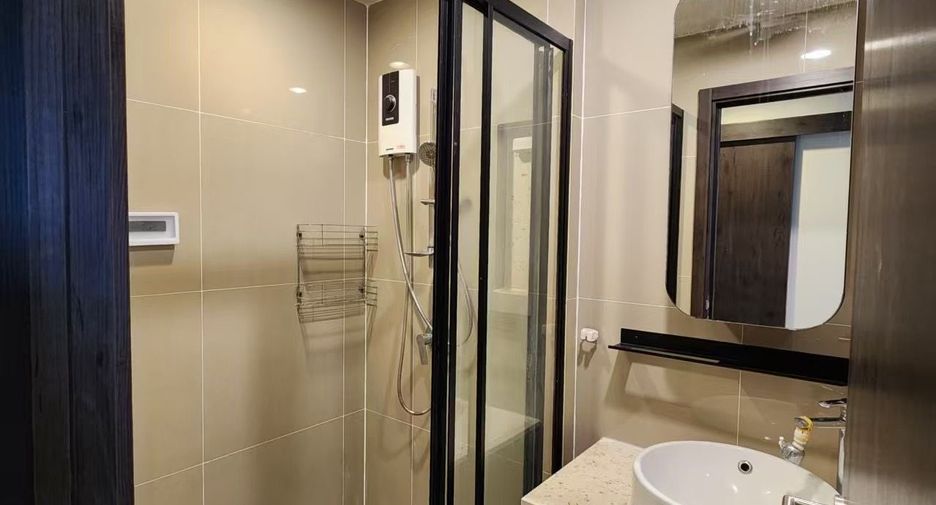 Wohnung zur Miete mit 1 Zimmer in Huai Khwang, Bangkok