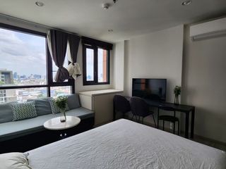 Condo en alquiler de 1 habitaciones en Huai Khwang, Bangkok