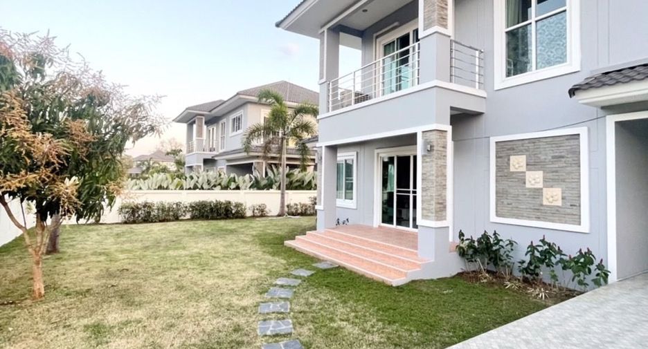 For rent 3 bedrooms house in San Sai, Chiang Mai