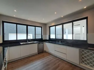 Villa zum Kauf mit 4 Zimmer in Hang Dong, Chiang Mai