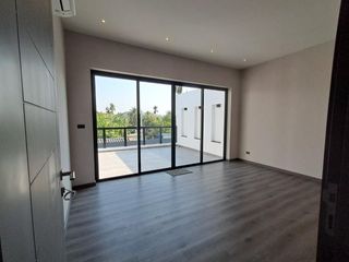 Villa zum Kauf mit 4 Zimmer in Hang Dong, Chiang Mai