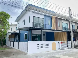For sale 3 ベッドルーム house in Prawet, Bangkok