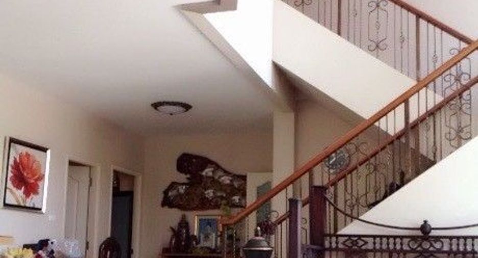 For sale 4 bedrooms villa in Hang Dong, Chiang Mai
