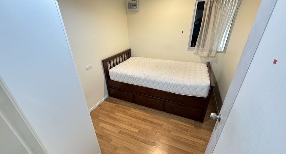 For sale and for rent 2 bedrooms condo in Huai Khwang, Bangkok