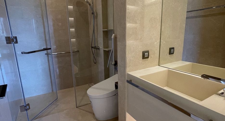 For rent 1 bed condo in Pathum Wan, Bangkok