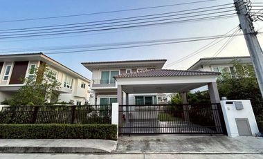 For rent 3 bedrooms house in Phra Samut Chedi, Samut Prakan