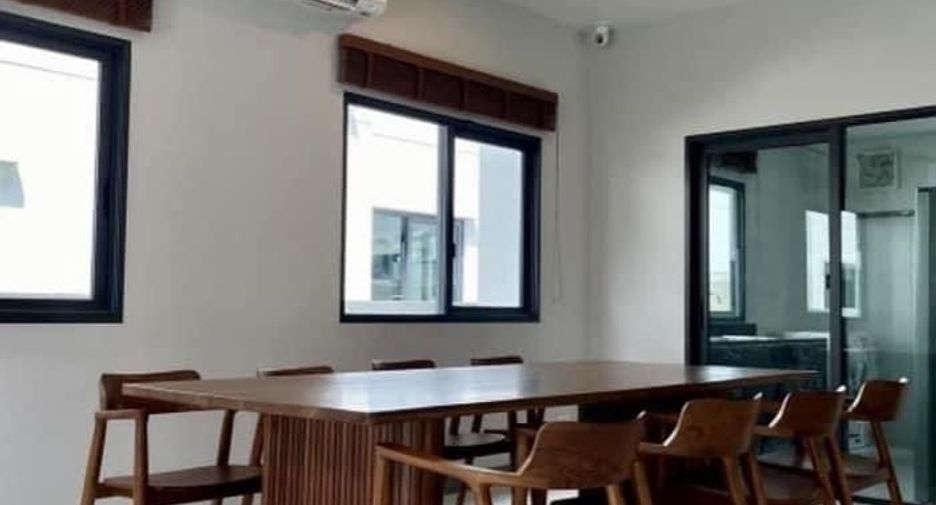 Casa en alquiler de 4 habitaciones en Bang Phli, Samut Prakan