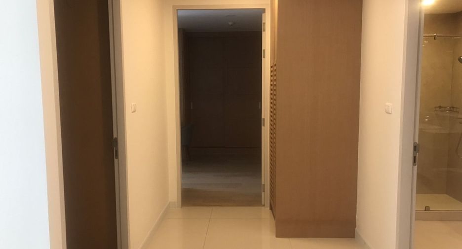 À louer 2 chambres appartement à Watthana, Bangkok
