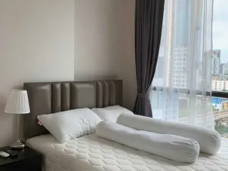 For rent 2 bedrooms condo in Phra Khanong, Bangkok