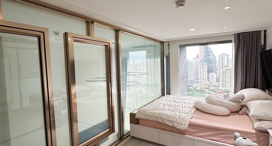 For sale 1 Beds condo in Sathon, Bangkok
