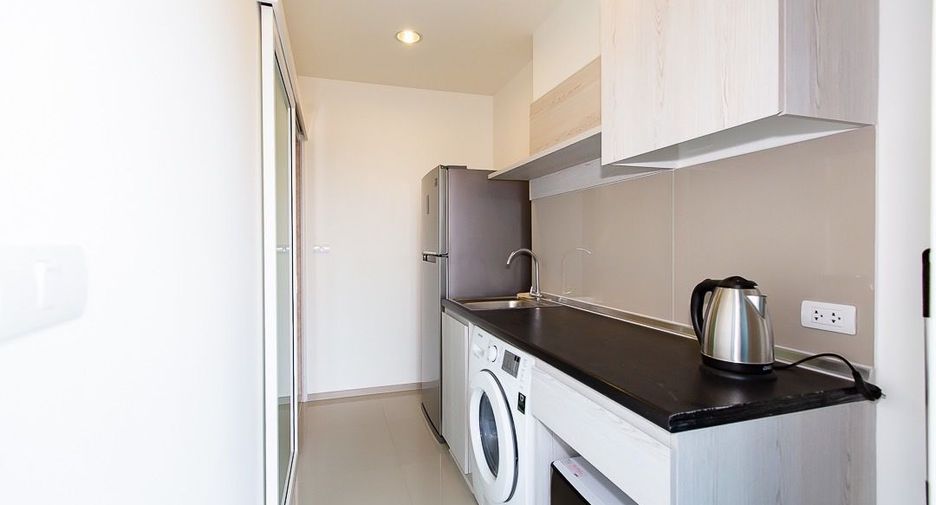 For sale 1 bed condo in Mueang Samut Prakan, Samut Prakan