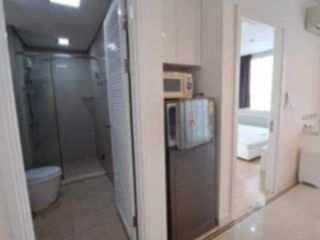 Wohnung zur Miete mit 1 Zimmer in Huai Khwang, Bangkok