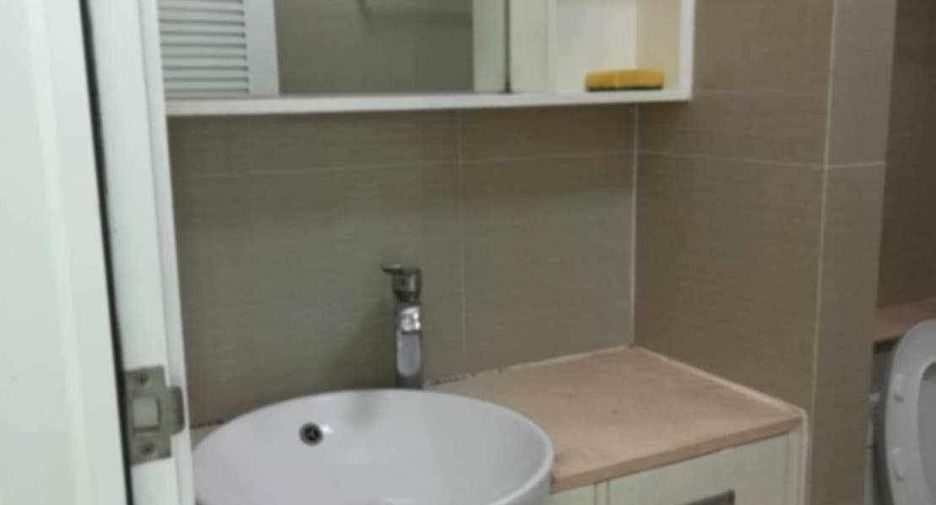 For rent 1 bed condo in Huai Khwang, Bangkok