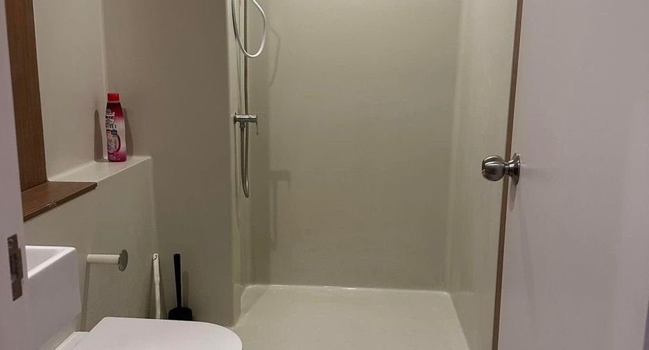 Condo en venta y en alquiler de 1 habitaciones en Sathon, Bangkok
