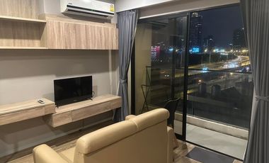 Продажа и аренда 1 кровать кондо в Сатхон, Бангкок