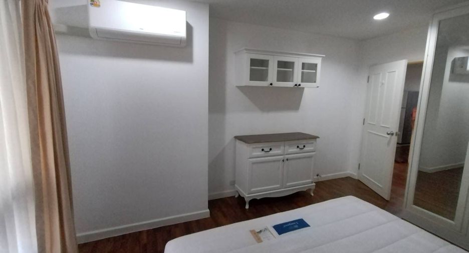 Condo en alquiler de 1 habitaciones en Khlong Toei, Bangkok