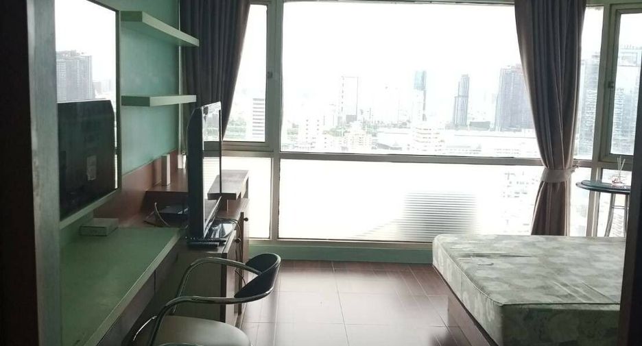 For rent 1 bed condo in Watthana, Bangkok