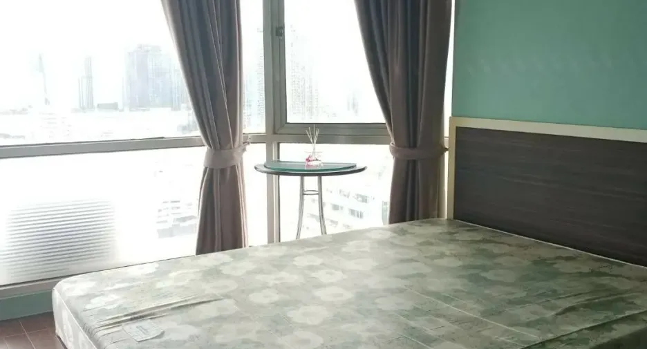 À louer 1 chambre condo à Watthana, Bangkok