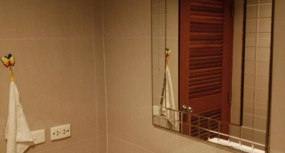 For rent 1 bed condo in Watthana, Bangkok