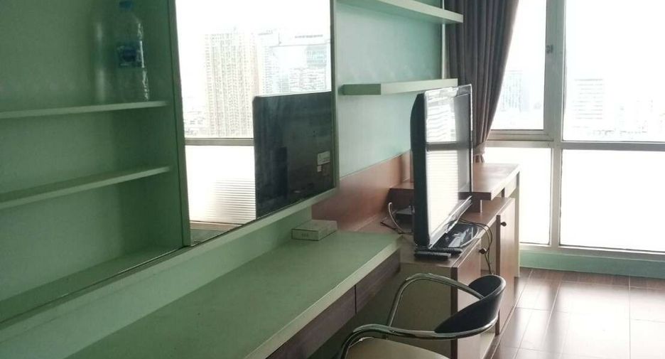 For rent 1 bed condo in Watthana, Bangkok