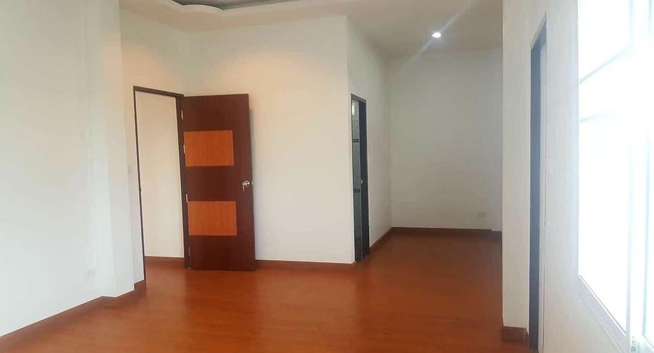 Haus zum Kauf mit 3 Zimmer in Mueang Chiang Mai, Chiang Mai