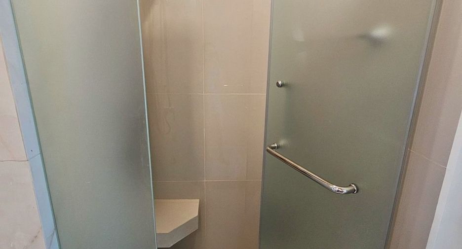 For rent 1 bed condo in Bang Phli, Samut Prakan