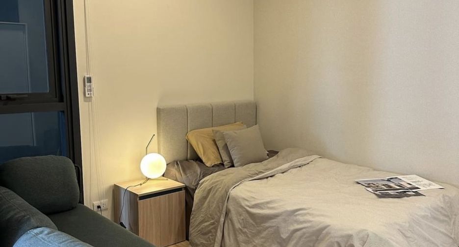 For rent 3 bedrooms condo in Ratchathewi, Bangkok