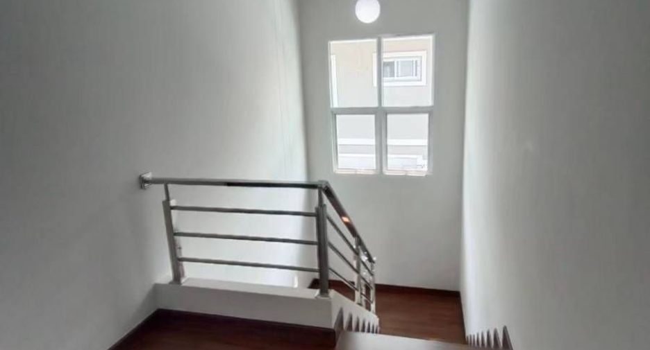 Haus zum Kauf mit 4 Zimmer in San Kamphaeng, Chiang Mai