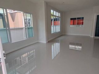 Продажа 4 спальни дом в Сан Кампаенг, Чианг Маи