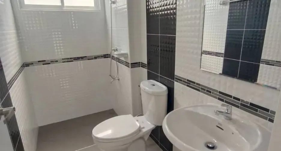 À vendre 4 chambres maison à San Kamphaeng, Chiang Mai