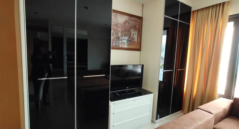 Condo en alquiler de 2 habitaciones en Sathon, Bangkok